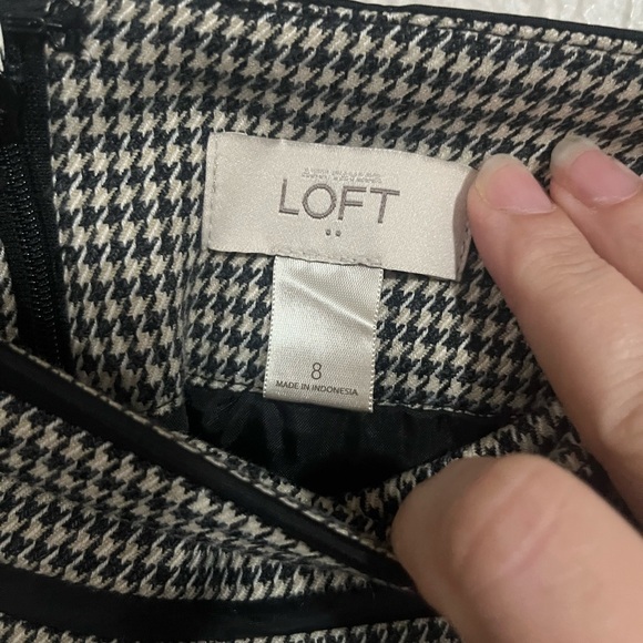 LOFT Houndstooth Skirt Size 8 - Picture 5 of 6